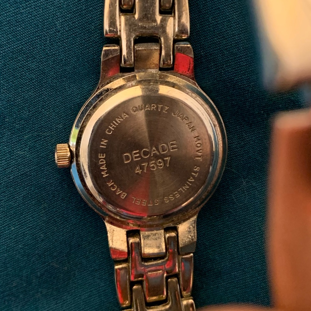 decade quartz watch - Picture 3 of 6